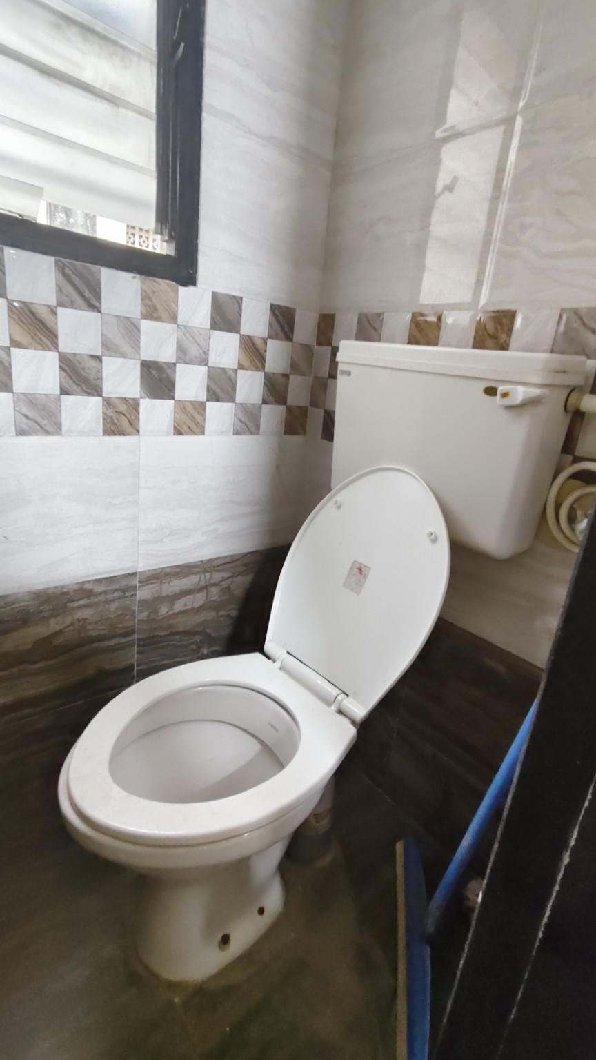 Western toilet in 2 BHK rental property Kothrud